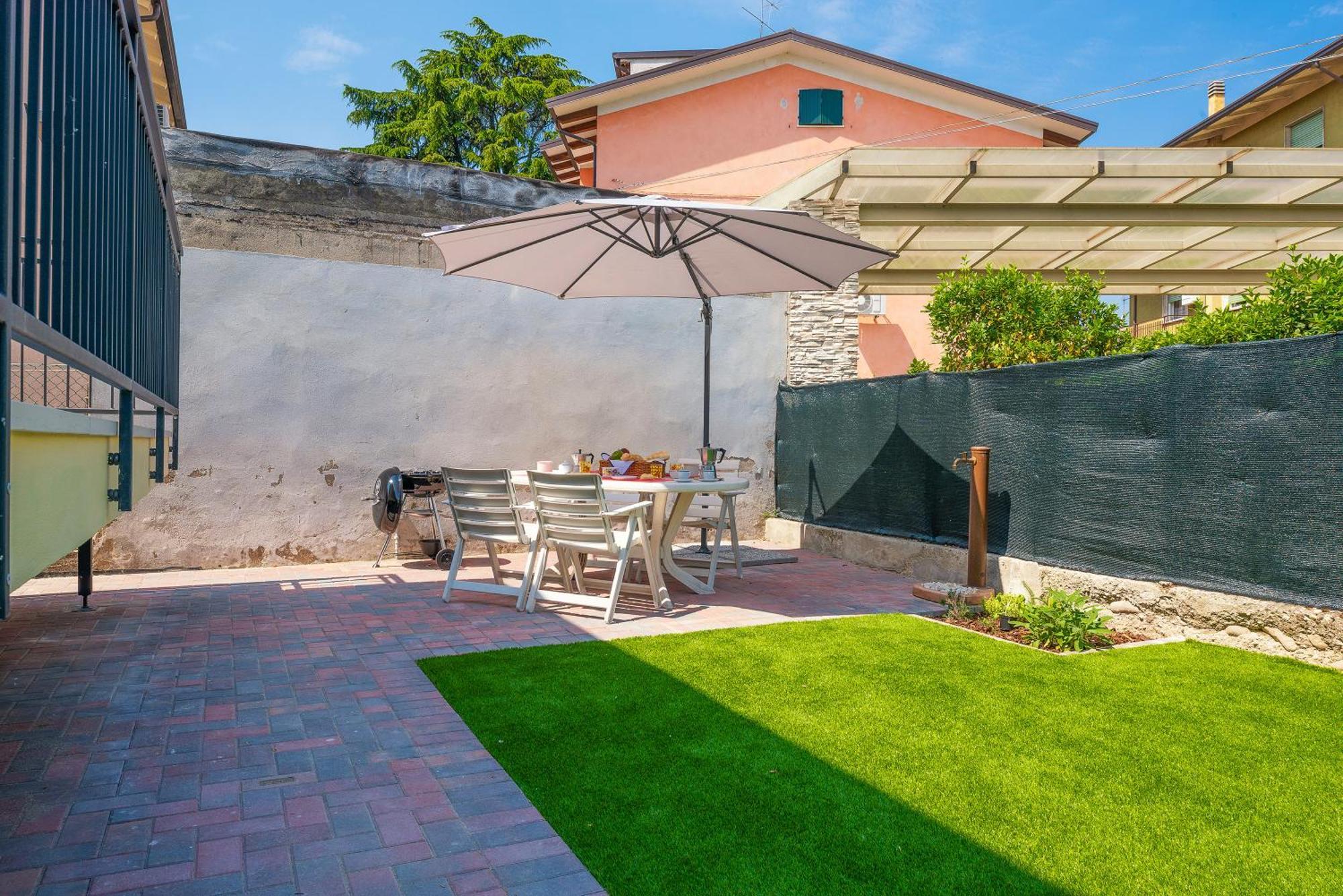 Family House Bivio Villa Peschiera del Garda Exterior photo